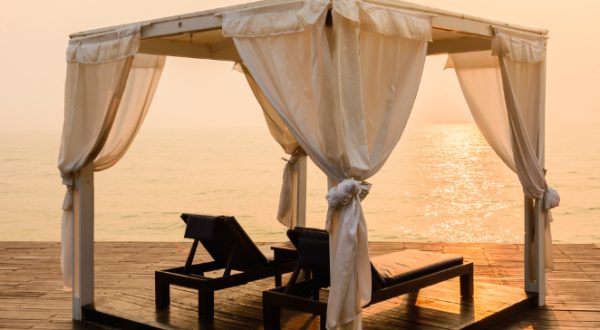 14485_field_service_image_bed-beach